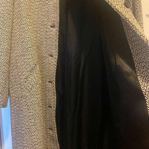 Gloria Vanderbilt Black and Cream Full Length Dress Coat - Picture 3 of 3